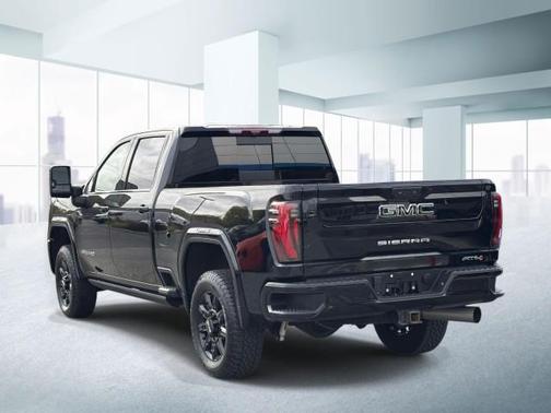 Onyx Black 2024 GMC Sierra 2500 AT4