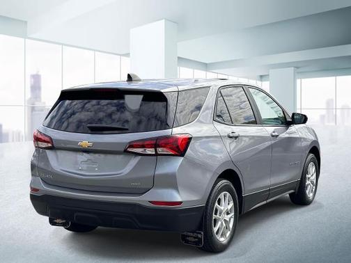 Sterling Gray Metallic 2023 Chevrolet Equinox LS