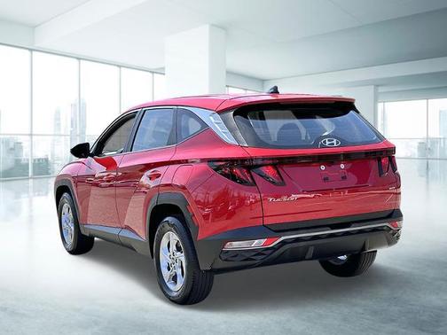 2022 Hyundai TUCSON SE