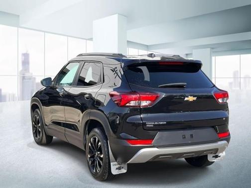 Mosaic Black Metallic 2023 Chevrolet Trailblazer LT