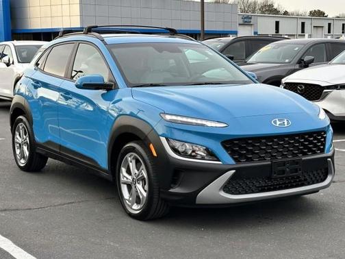 2023 Hyundai KONA SEL