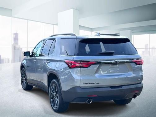 Sterling Gray Metallic 2023 Chevrolet Traverse RS