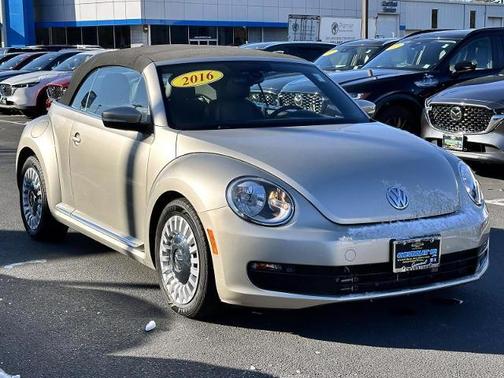 2016 Volkswagen Beetle 1.8T S