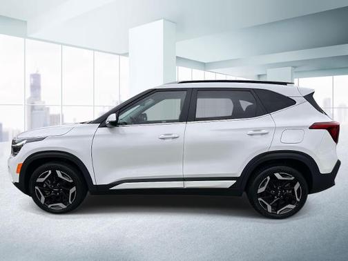 Snow White Pearl 2024 Kia Seltos SX