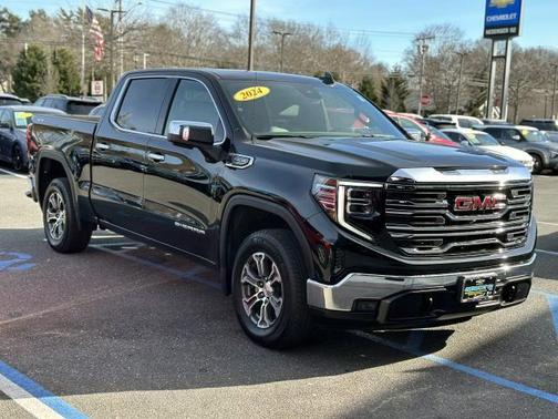 2024 GMC Sierra 1500 SLT