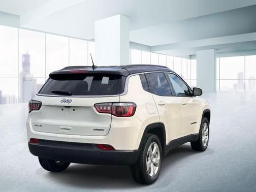 White Clearcoat 2019 Jeep Compass Latitude