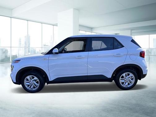 2024 Hyundai VENUE SE