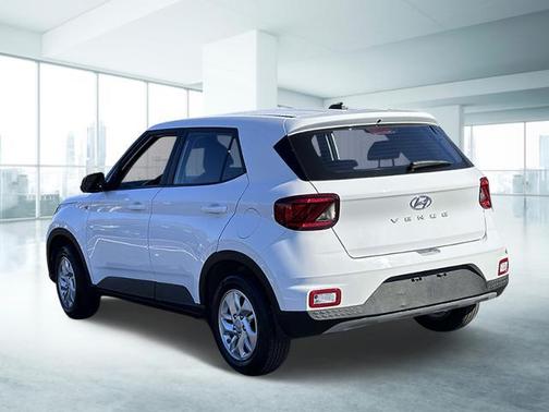 2024 Hyundai VENUE SE