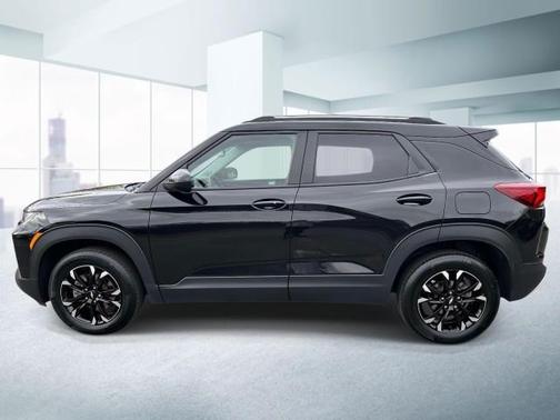 Mosaic Black Metallic 2023 Chevrolet Trailblazer LT