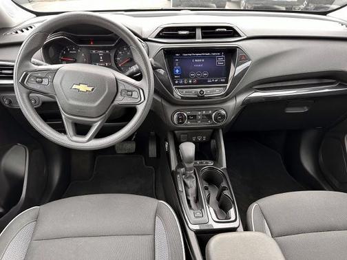 Mosaic Black Metallic 2023 Chevrolet Trailblazer LT