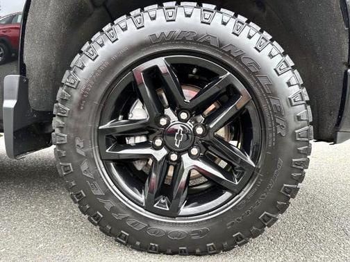 2022 Chevrolet Silverado 1500 Custom Trail Boss