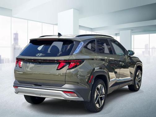 Green 2025 Hyundai TUCSON SEL