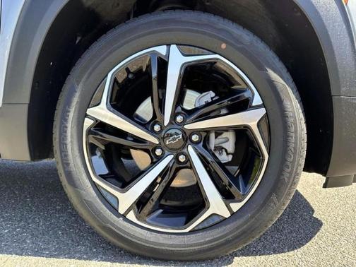 Sterling Gray Metallic 2023 Chevrolet Trailblazer RS