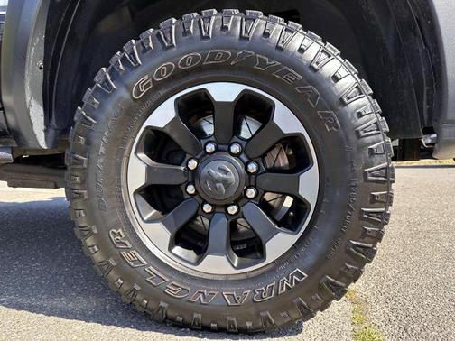 Bright White Clearcoat 2017 RAM 2500 Power Wagon