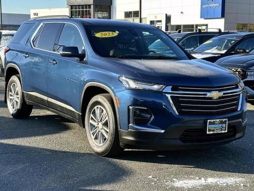 2023 Chevrolet Traverse LT Leather