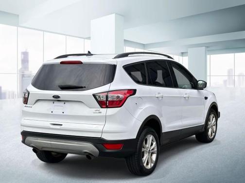 Oxford White 2018 Ford Escape SE