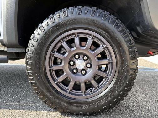 Summit White 2022 Chevrolet Colorado ZR2