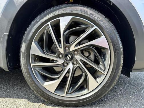 2021 Hyundai TUCSON Sport