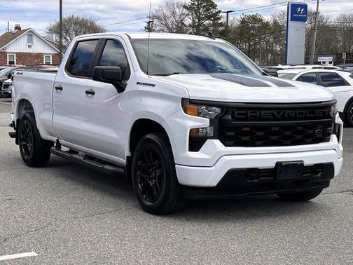2022 Chevrolet Silverado 1500 Custom
