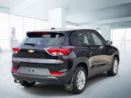 Mosaic Black Metallic 2024 Chevrolet Trailblazer LS