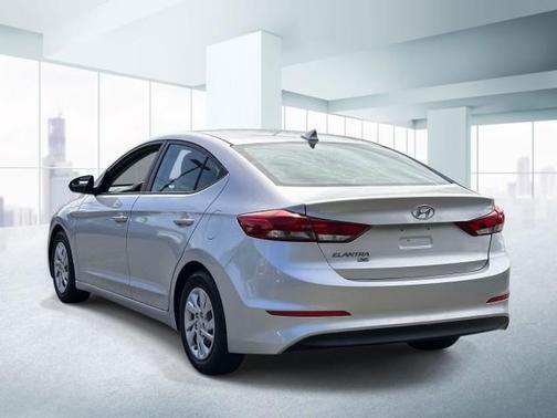 Symphony Silver 2017 Hyundai ELANTRA SE
