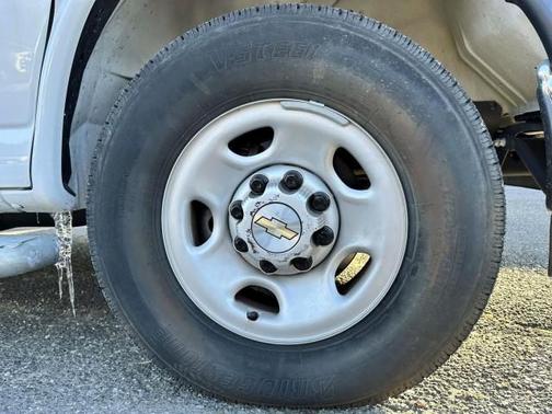 2024 Chevrolet Express 2500 Work Van