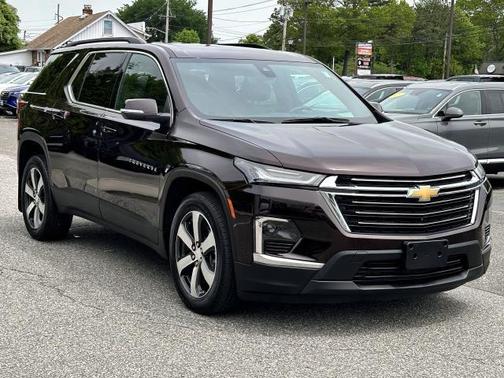 2022 Chevrolet Traverse LT Leather