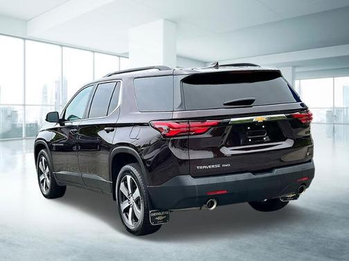 2022 Chevrolet Traverse LT Leather