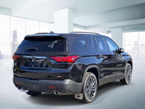 Mosaic Black Metallic 2023 Chevrolet Traverse RS