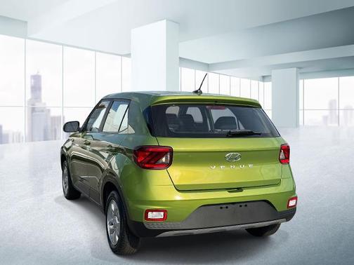 2023 Hyundai VENUE SE