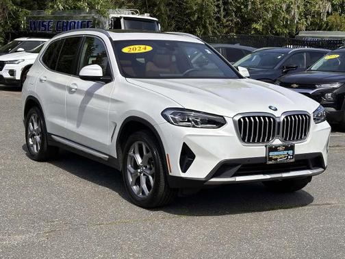 Mineral White Metallic 2024 BMW X3 xDrive30i