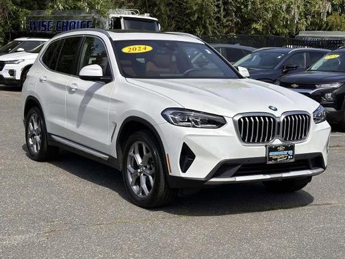 Mineral White Metallic 2024 BMW X3 xDrive30i