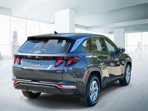 2023 Hyundai TUCSON SE