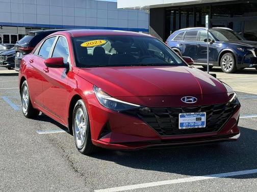 2023 Hyundai ELANTRA SE
