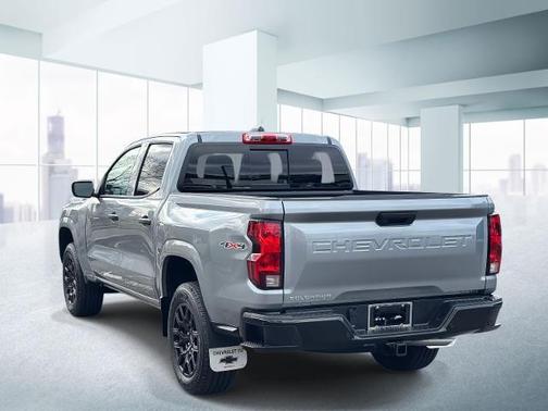 2025 Chevrolet Colorado WT
