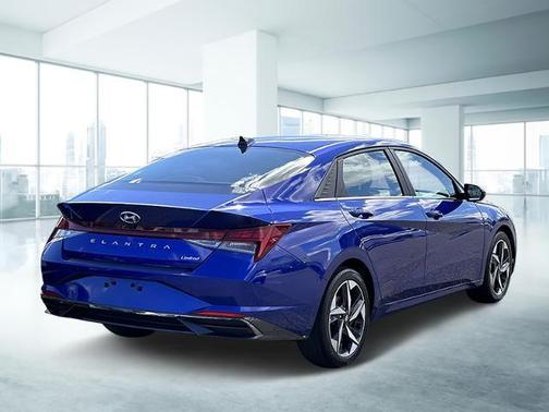 2022 Hyundai ELANTRA Limited