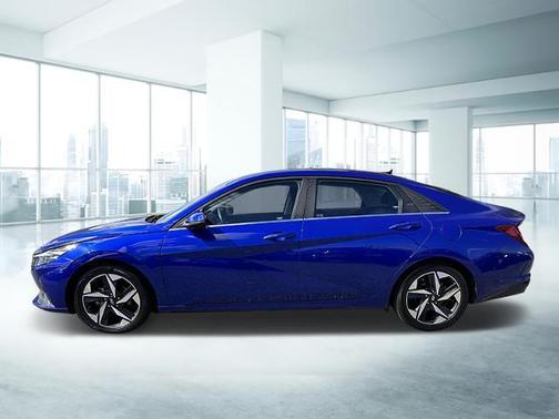 2022 Hyundai ELANTRA Limited