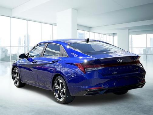 2022 Hyundai ELANTRA Limited