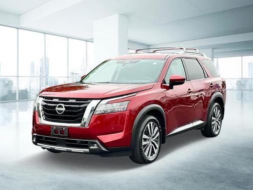 2022 Nissan Pathfinder Platinum