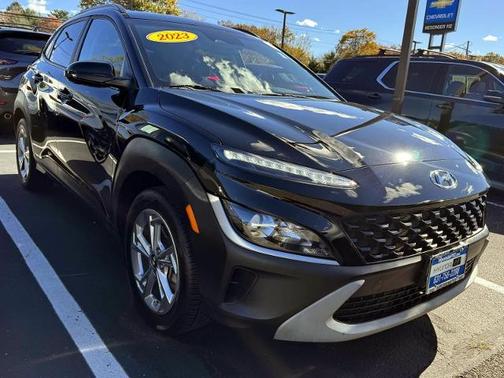 2023 Hyundai KONA SEL