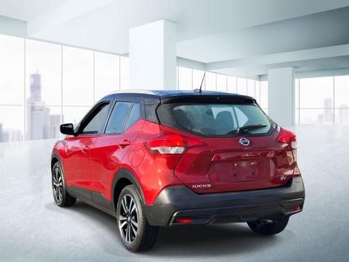 Cayenne Red / Super Black 2019 Nissan Kicks SV