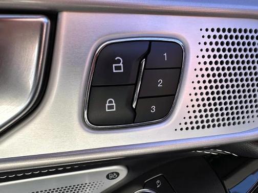 Atlas Blue Metallic 2022 Ford Explorer ST