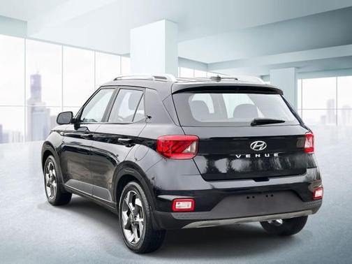 2023 Hyundai VENUE SEL