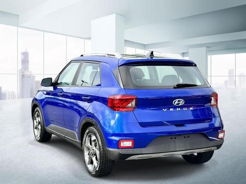 2022 Hyundai VENUE Limited