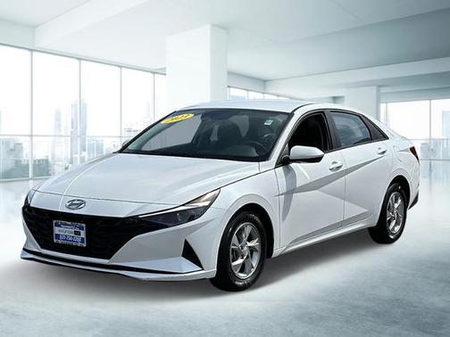 2023 Hyundai ELANTRA SE