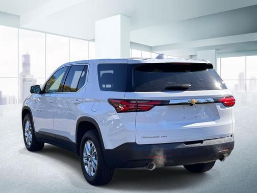 Summit White 2023 Chevrolet Traverse LS