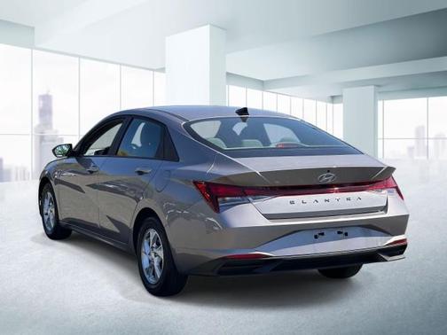 Metal 2023 Hyundai ELANTRA SE