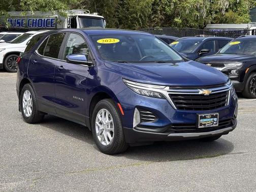 Blue Glow Metallic 2023 Chevrolet Equinox 1LT