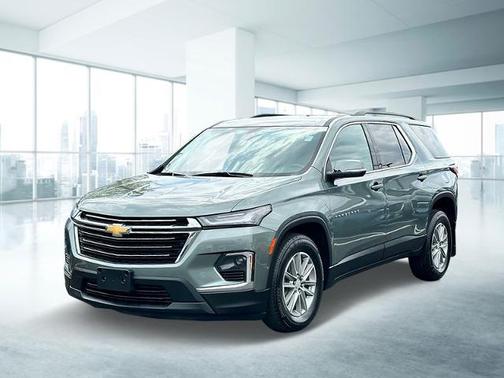 2022 Chevrolet Traverse LT Cloth