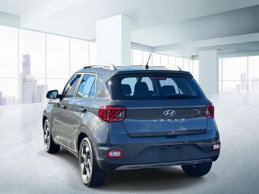 2023 Hyundai VENUE SEL